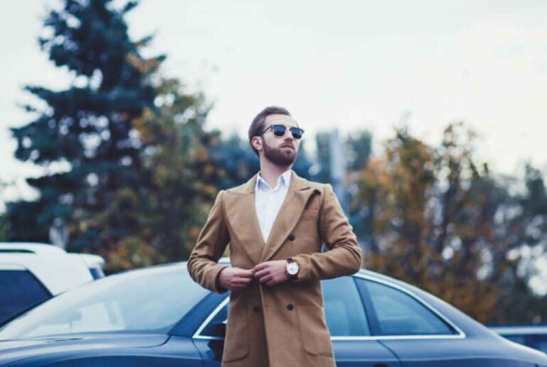 10 Behaviors of People Who Pretend to Be Rich but Are Actually Broke