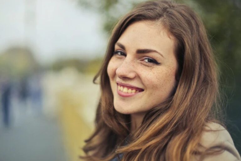 10 Habits That Make You Feel Happier Than 98% Of People