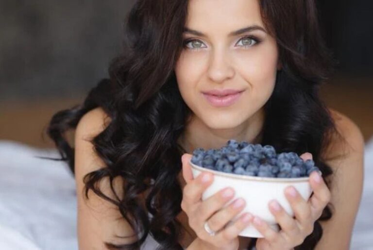 15 Best Brain-Boosting Foods You Should Be Eating Every Single Day