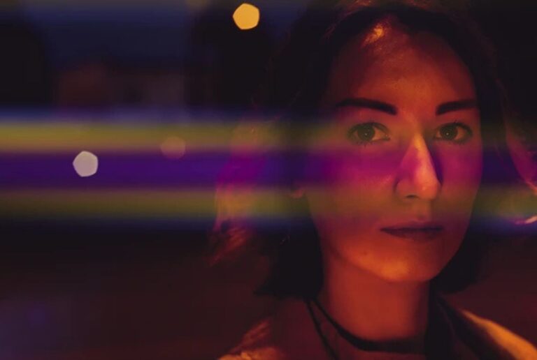 15 Signs You're A Mysterious Person