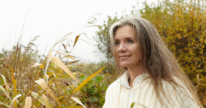 Read more about the article If You’re Over 65 And Want To Avoid Feeling Invisible, Stop Doing These 8 Things