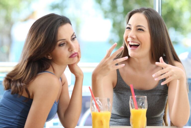 8 Phrases That Instantly Make You Sound Less Intelligent in Conversations (And What to Say Instead)