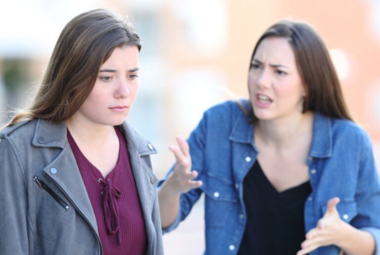 8 Things Not To Say To Your Friend Who is Weighing a Divorce