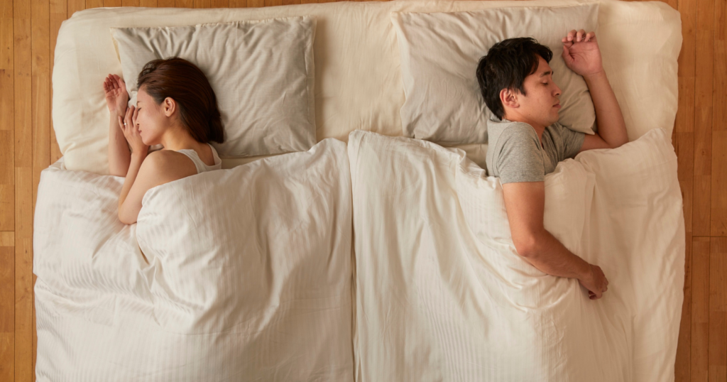 You are currently viewing People Who Sleep Soundly Through The Night Usually Avoid These 8 Evening Snacks