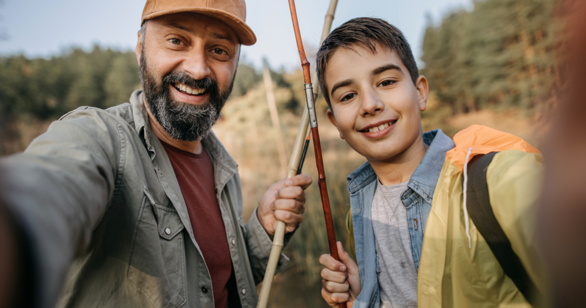 Read more about the article Everyone Thinks My Dad Is My Older Brother — These Are The 5 Things He’s Done Differently For Years