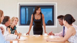Read more about the article 10 Body Language Tips to Look Classy and Sophisticated Without Saying a Word