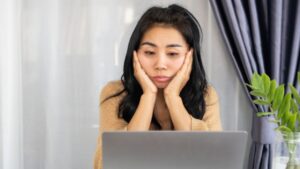 Read more about the article 7 Habits That Are Sabotaging Your Chances Of Success Without You Realizing It