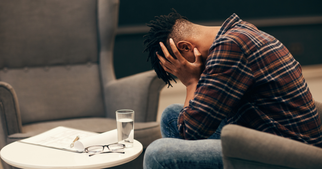 You are currently viewing I Always Felt Like a Disappointment In My Family. Here’s What Finally Helped Me Heal