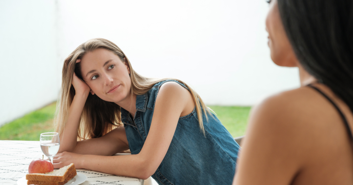 Read more about the article If Someone Can’t Stand You Without Saying It, They’ll Often Display These 7 Subtle Behaviors