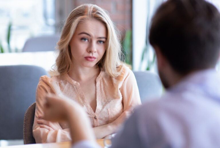 People Who Resort To Intimidation When They Don’t Get Their Way Usually Display These 7 Traits (Without Realizing It)