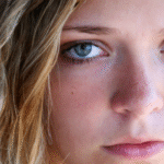 People Who Struggle To Enjoy Happy Moments Usually Experienced These 8 Things Growing Up