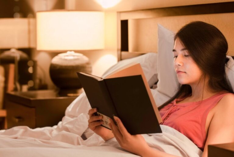 The Unexpected Freedom I Discovered When I Stopped Forcing Myself to be a “Morning Person” And Embraced These 7 Evening Habits