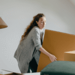 People Who Seem “Too Independent” Often Grew Up With These 7 Family Behaviors