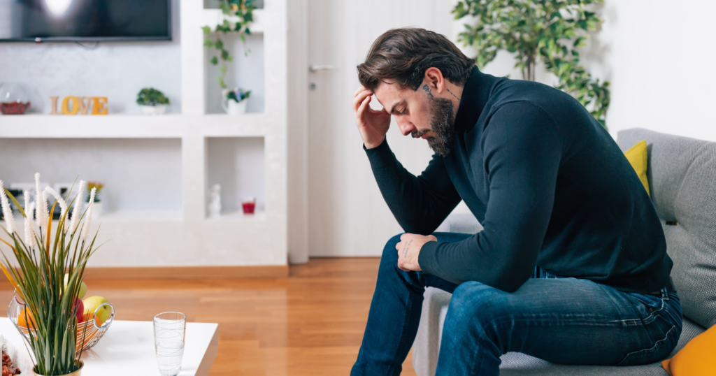 Read more about the article People Who Pretend To Be Successful But Are Actually Broke Usually Display These Habits