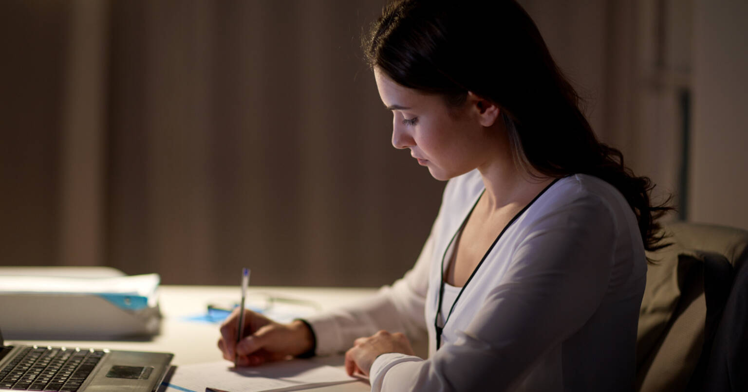 You are currently viewing 7 Evening Habits Of People Who Are Emotionally Balanced