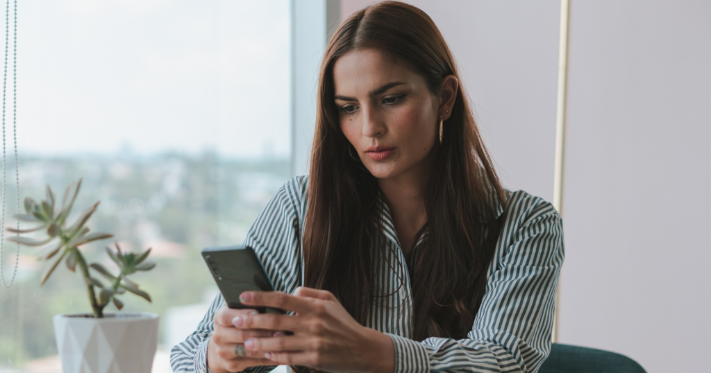 Read more about the article People Who Never Reply To Texts Right Away Usually Possess These 9 Unique Personality Traits