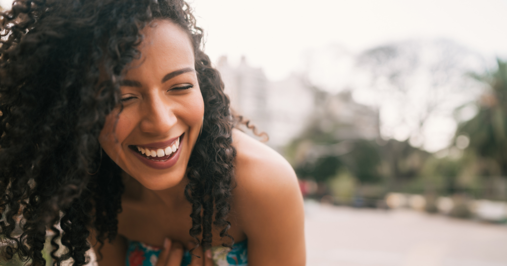 You are currently viewing The Dalai Lama Says People Who Are Truly Happy In Life Usually Practice These 8 Habits