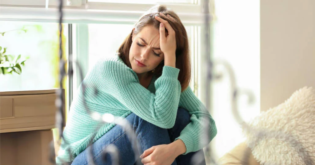 You are currently viewing 8 Signs Your Nervous System is Still Stuck in Survival Mode (Even If Life Looks Fine Now)