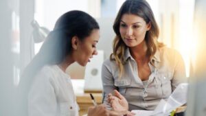 Read more about the article 10 Phrases Manipulative People Use to Control Conversations and How to Spot Them