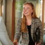 If You Want to Be Respected in Life, Say Goodbye to These 8 People-Pleasing Behaviors