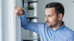 Read more about the article 10 Lessons Most People Learn Too Late in Life, According to Psychology