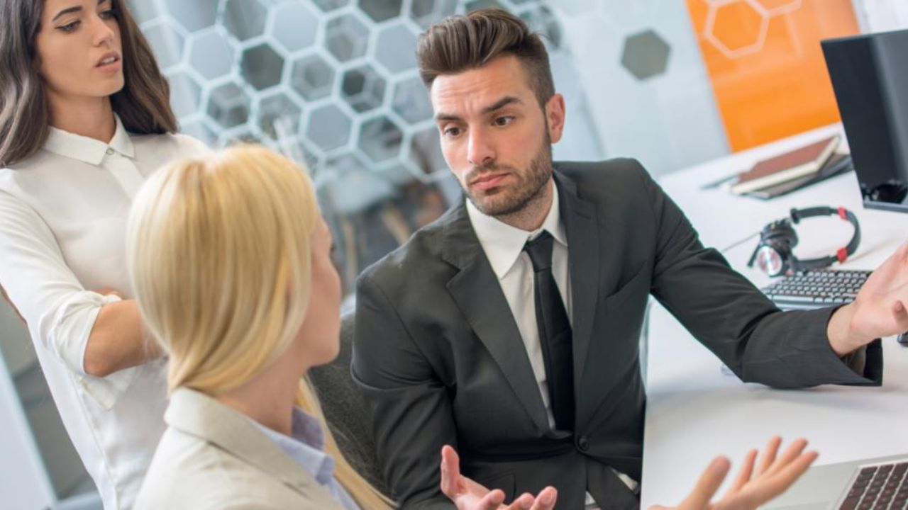You are currently viewing If Someone Uses These 9 Phrases in a Conversation, They’re Probably a Narcissist