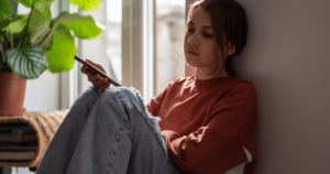 Read more about the article People Who Weren’t Allowed to Express Emotions As Kids Usually Show These 7 Quiet Traits