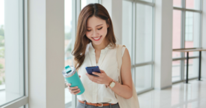 Read more about the article If You Pace Around The Room While On a Call, Psychology Has An Answer For It