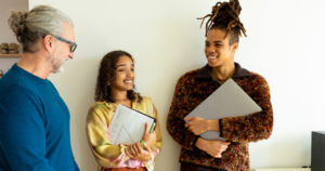 Read more about the article 10 phrases people with poor social skills use that instantly kill the vibe in a conversation