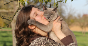 Read more about the article People who treat their pets like family members usually display these 7 traits, says psychology