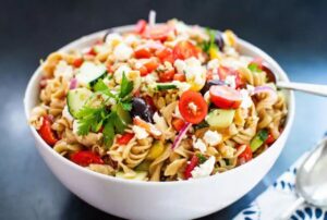 Read more about the article Flavor-Packed Greek Pasta Salad Everyone Will Rave About