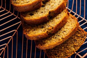 Read more about the article Healthy Banana Bread Recipe