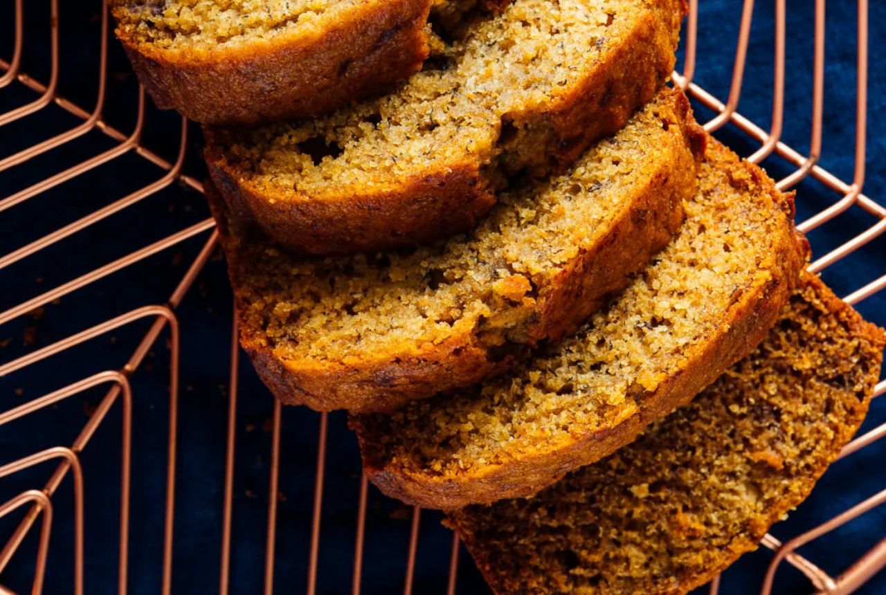 You are currently viewing Healthy Banana Bread Recipe