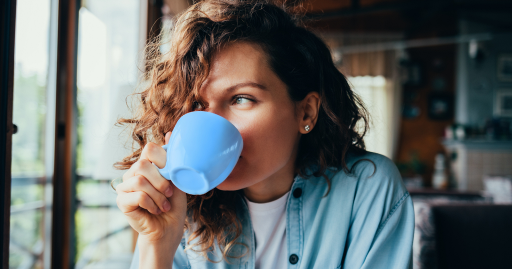 You are currently viewing If blue is your favorite color, psychology says you probably display these 6 distinct traits