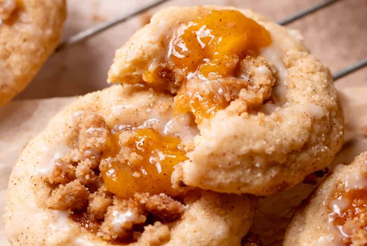 You are currently viewing Peach Cobbler Flavor, No Soggy Crust—Meet the Cookie Version