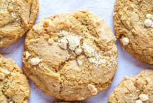 Read more about the article 19 Classic Cookie Recipes Everyone Remembers