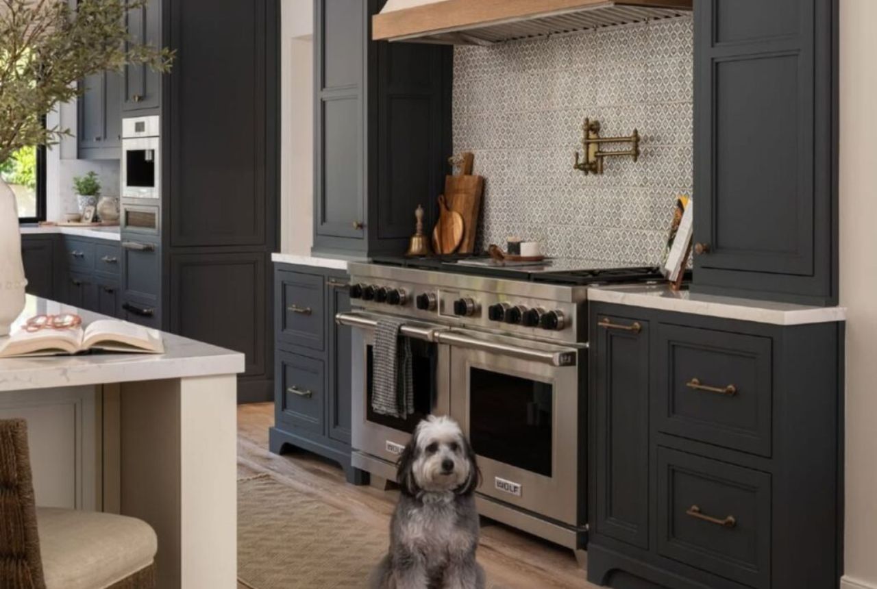 You are currently viewing Spanish Style Kitchen Ideas to Bring Mediterranean Warmth Home