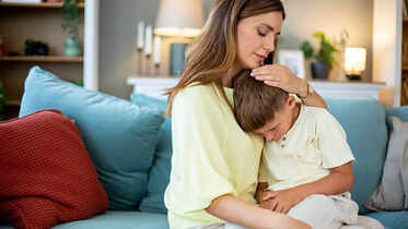 You are currently viewing 8 Things Done by Parents That Secretly Stress the Child Out