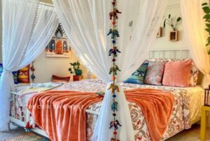 Read more about the article Canopy Bed Curtain Ideas to Transform Your Bedroom into a Dreamy Escape