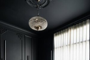 Read more about the article Dark Moody Bedroom Paint Colors Designers Secretly Love
