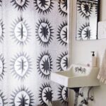 Simple Black and White Shower Curtain Ideas That Look Surprisingly Elegant