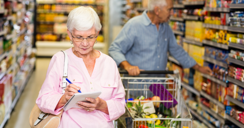 You are currently viewing If You’re Over 70 and Still Write Shopping Lists on Paper, Psychology Says You Have These 7 Distinct Qualities