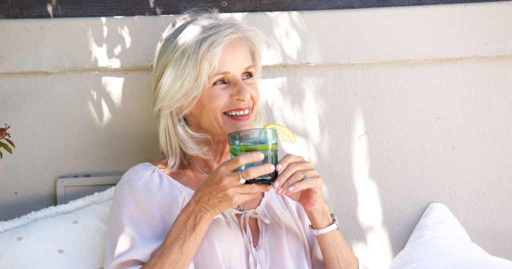 You are currently viewing 10 Life Lessons People Who Grew Up in the 60s Learned the Hard Way