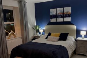 Read more about the article Blue Moody Bedroom Ideas That Feel Calm but Look Expensive