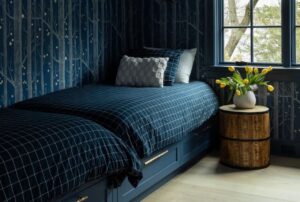 Blue Moody Bedroom Ideas for Small Apartments That Feel Surprisingly Luxe
