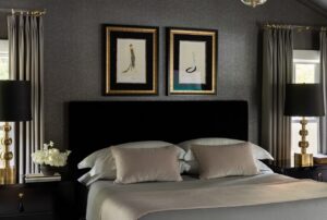 Read more about the article Moody Bedroom Curtains That Turn Any Room Into a Retreat