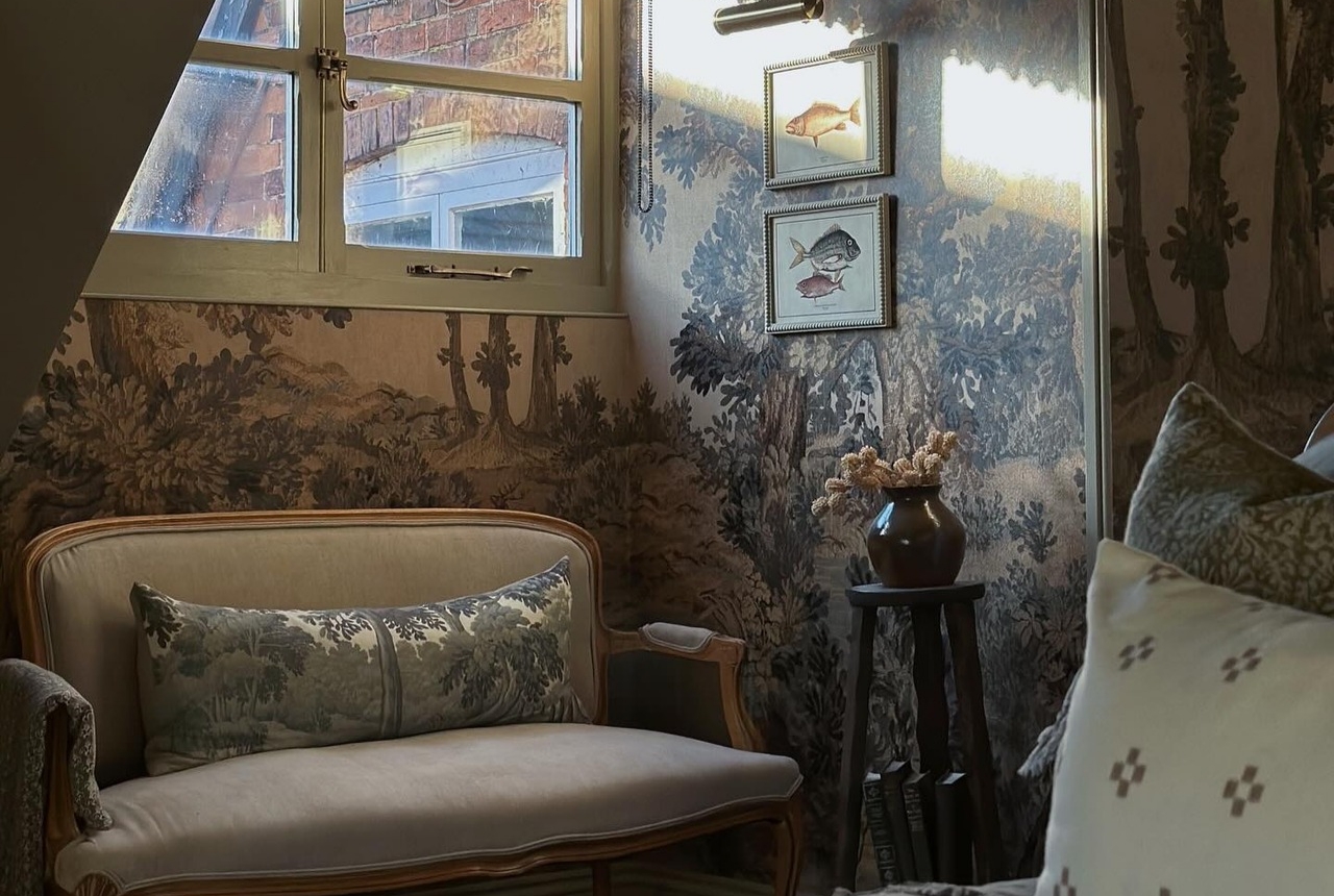 You are currently viewing Vintage Moody Bedroom Decor for Renters Who Want a Big Style Upgrade Without Renovation