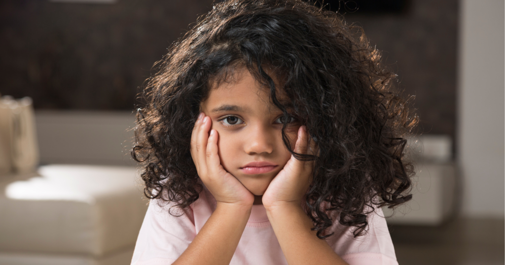 You are currently viewing 8 Parenting Attitudes That Create Unhappy Children According to Psychology