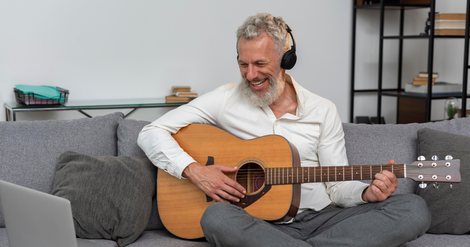 You are currently viewing 8 Hobbies That Quietly Keep Your Brain Sharp and Your Spirit Younger Than Your Body, According to Science