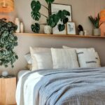 Bedroom Wall Decor Ideas Behind the Bed That Still Look Expensive Even on a Tight Budget